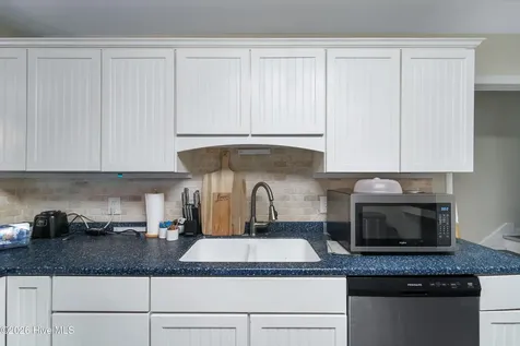 309 Woodhaven Drive Jacksonville NC 28540