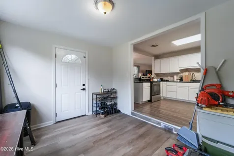 309 Woodhaven Drive Jacksonville NC 28540