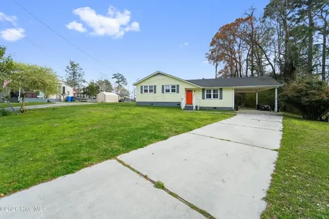 309 Woodhaven Drive Jacksonville NC 28540
