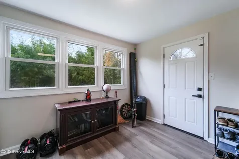 309 Woodhaven Drive Jacksonville NC 28540