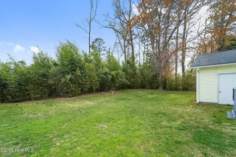 309 Woodhaven Drive Jacksonville NC 28540