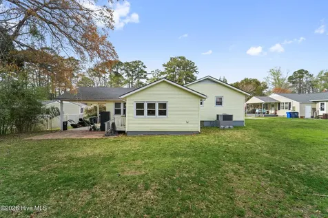 309 Woodhaven Drive Jacksonville NC 28540