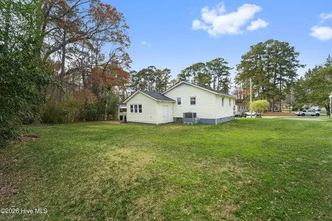 309 Woodhaven Drive Jacksonville NC 28540