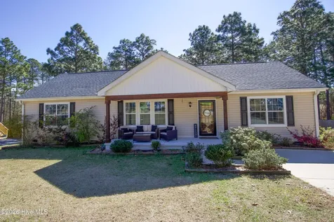 315 Pickett Circle Vass NC 28394