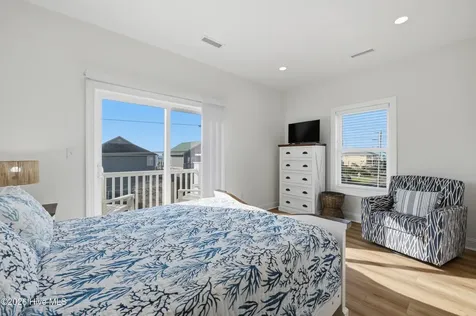 1617 S Shore Drive Surf City NC 28445