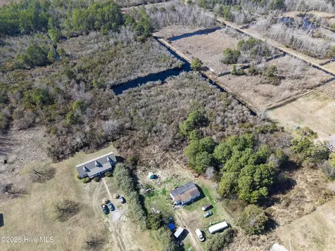 959 Waterlily Road Coinjock NC 27923