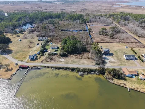 959 Waterlily Road Coinjock NC 27923