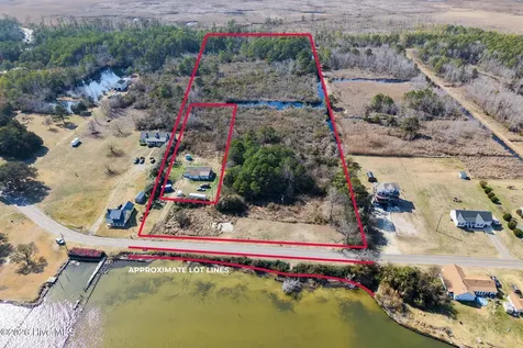 959 Waterlily Road Coinjock NC 27923