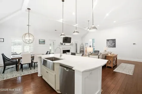 628 Kings Trail Sunset Beach NC 28468