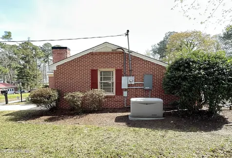 100 Wilson Street Clinton NC 28328