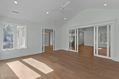 193 E Winding Way Wallace NC 28466