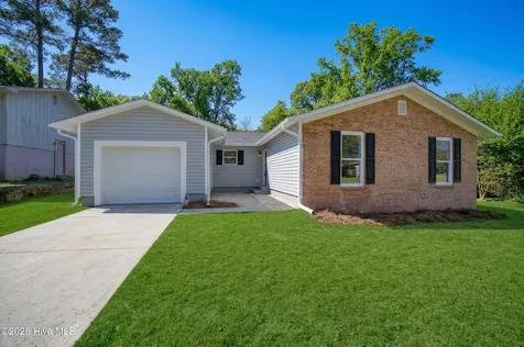 119 Shadow Brook Drive Jacksonville NC 28546
