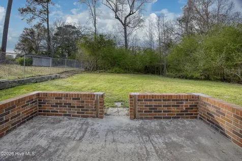 119 Shadow Brook Drive Jacksonville NC 28546