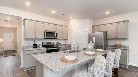 1308 Woodhouse Drive NW Ash NC 28420