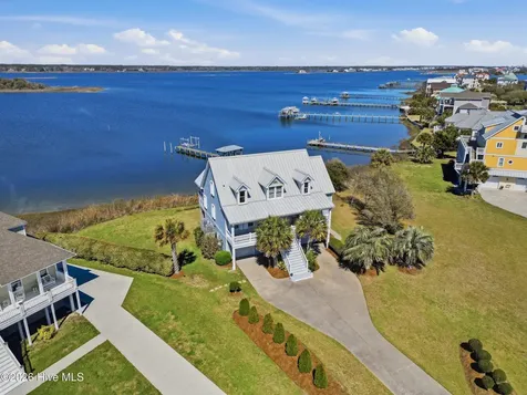 5 Osprey Circle North Topsail Beach NC 28460