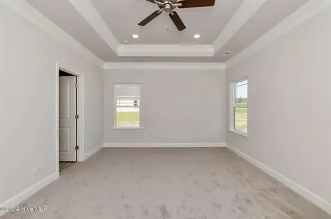 162 Seashore Street Grimesland NC 27837