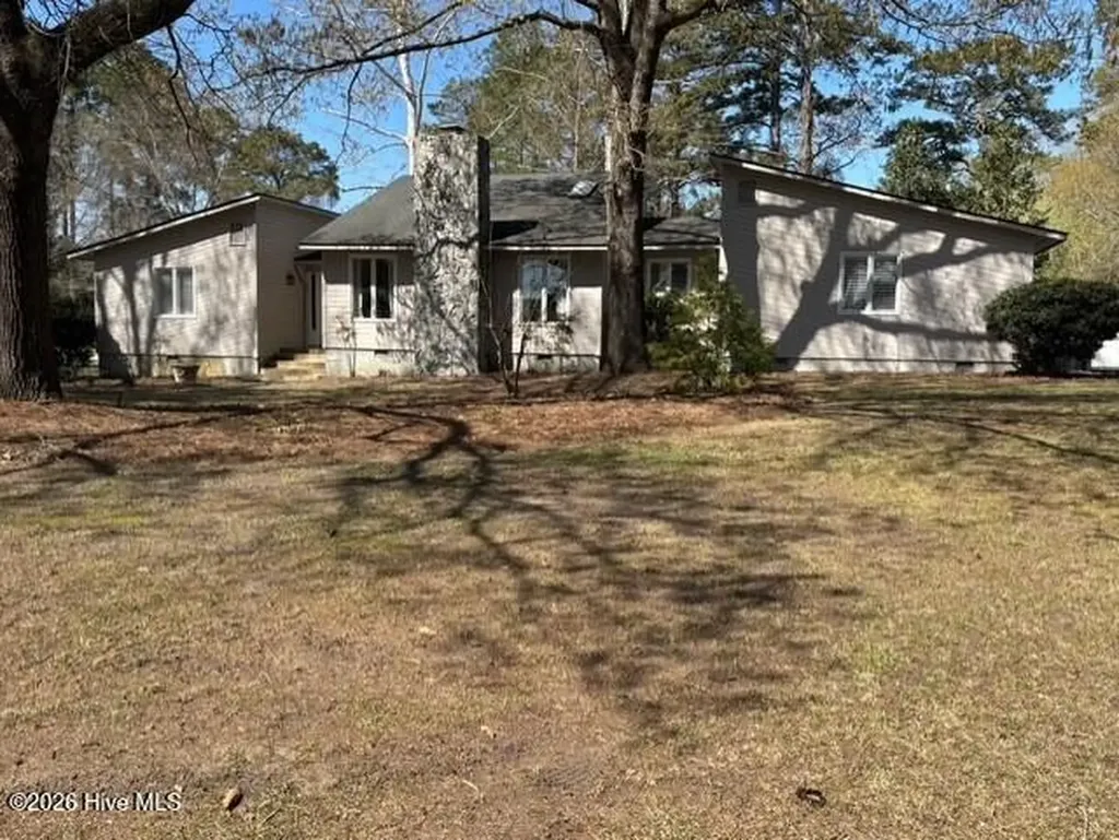 2422 Tram Road New Bern NC 28562
