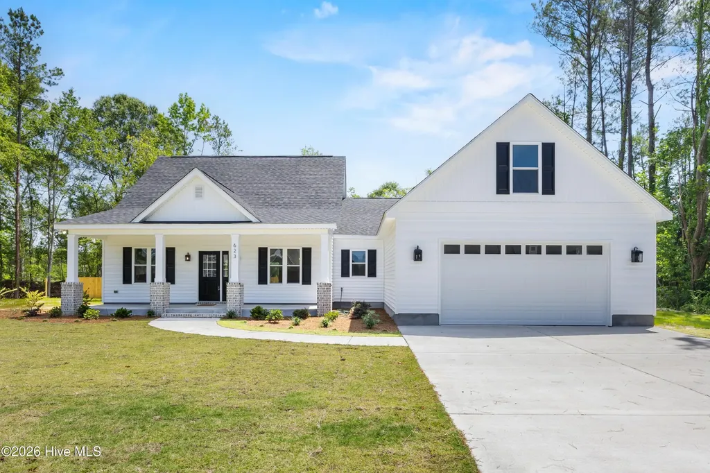 623 Winding Creek Road Rocky Point NC 28457