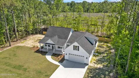 623 Winding Creek Road Rocky Point NC 28457