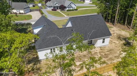 623 Winding Creek Road Rocky Point NC 28457