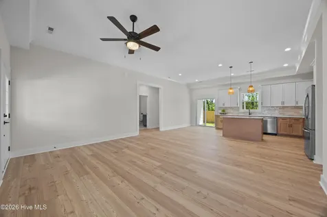 623 Winding Creek Road Rocky Point NC 28457