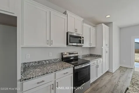 300 Black Hawk Drive Jacksonville NC 28546