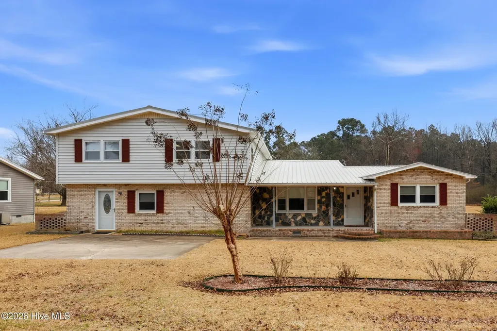 641 Haws Run Road Jacksonville NC 28540