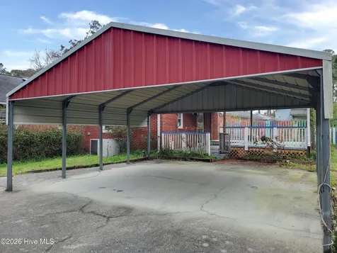 137 Pine Street Shallotte NC 28470