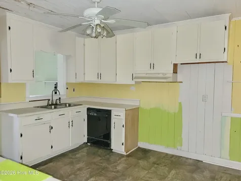 137 Pine Street Shallotte NC 28470
