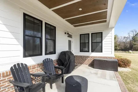 102 Hardwick Lane Newport NC 28570