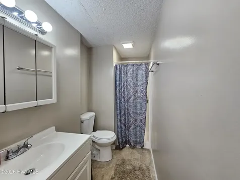 202 Castlebury Lane Hubert NC 28539
