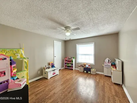 202 Castlebury Lane Hubert NC 28539