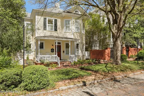 215 Ann Street Wilmington NC 28401