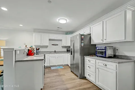 105 SE 58th Street Oak Island NC 28465