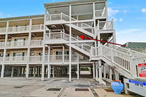 105 SE 58th Street Oak Island NC 28465