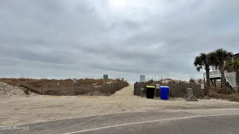 105 SE 58th Street Oak Island NC 28465