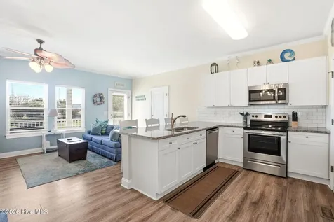 618 S Fourth Avenue Kure Beach NC 28449
