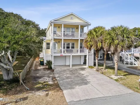 618 S Fourth Avenue Kure Beach NC 28449