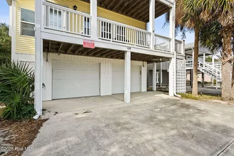 618 S Fourth Avenue Kure Beach NC 28449