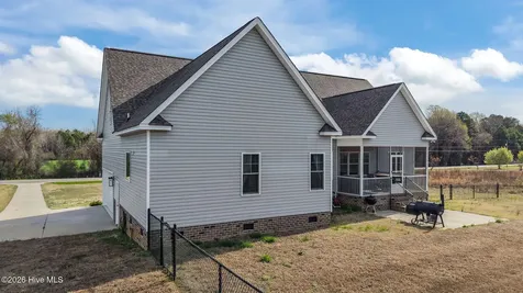 4367 N Browntown Road Battleboro NC 27809