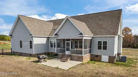 4367 N Browntown Road Battleboro NC 27809