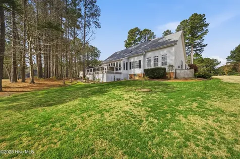 111 Greenwood Drive Hertford NC 27944