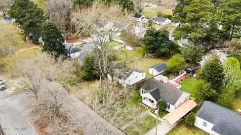 1121 W Williams Circle Elizabeth City NC 27909