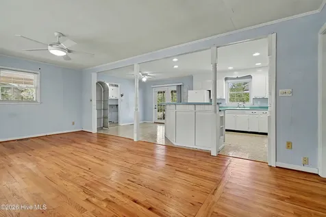 101 NE 40th Street Oak Island NC 28465