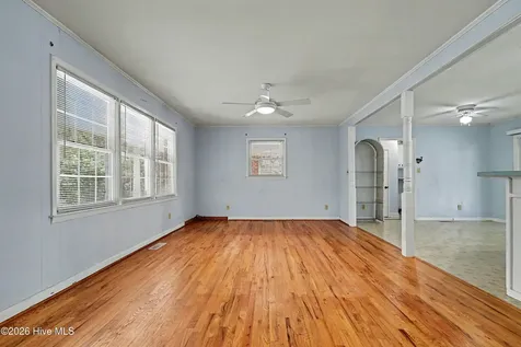 101 NE 40th Street Oak Island NC 28465