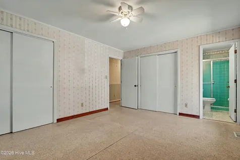 101 NE 40th Street Oak Island NC 28465