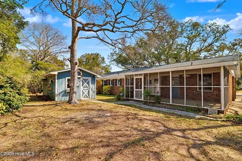 101 NE 40th Street Oak Island NC 28465