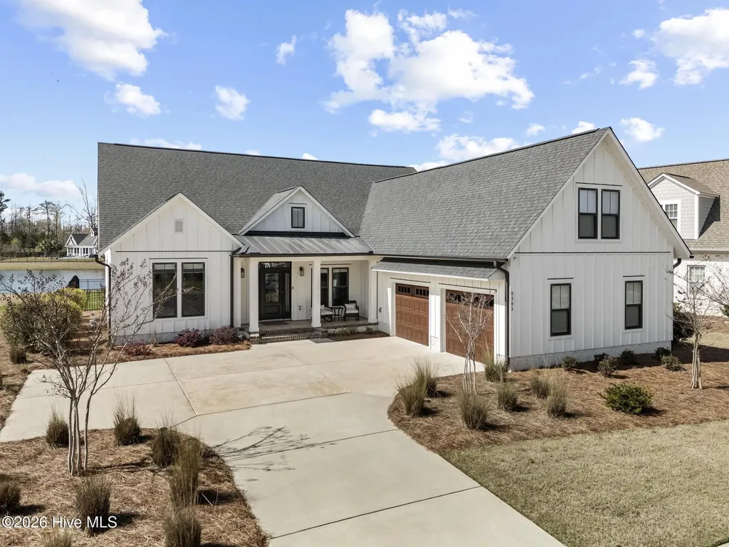 5301 Barcroft Lake Drive Leland NC 28451