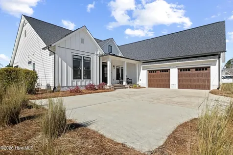 5301 Barcroft Lake Drive Leland NC 28451