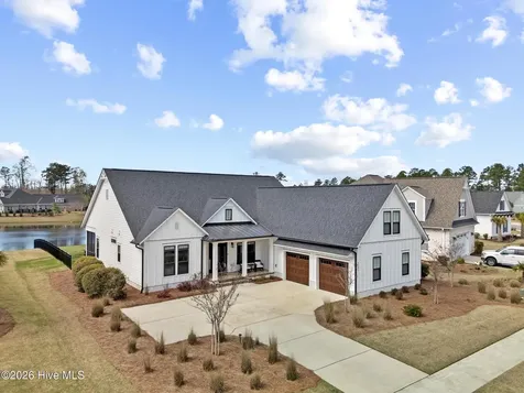 5301 Barcroft Lake Drive Leland NC 28451